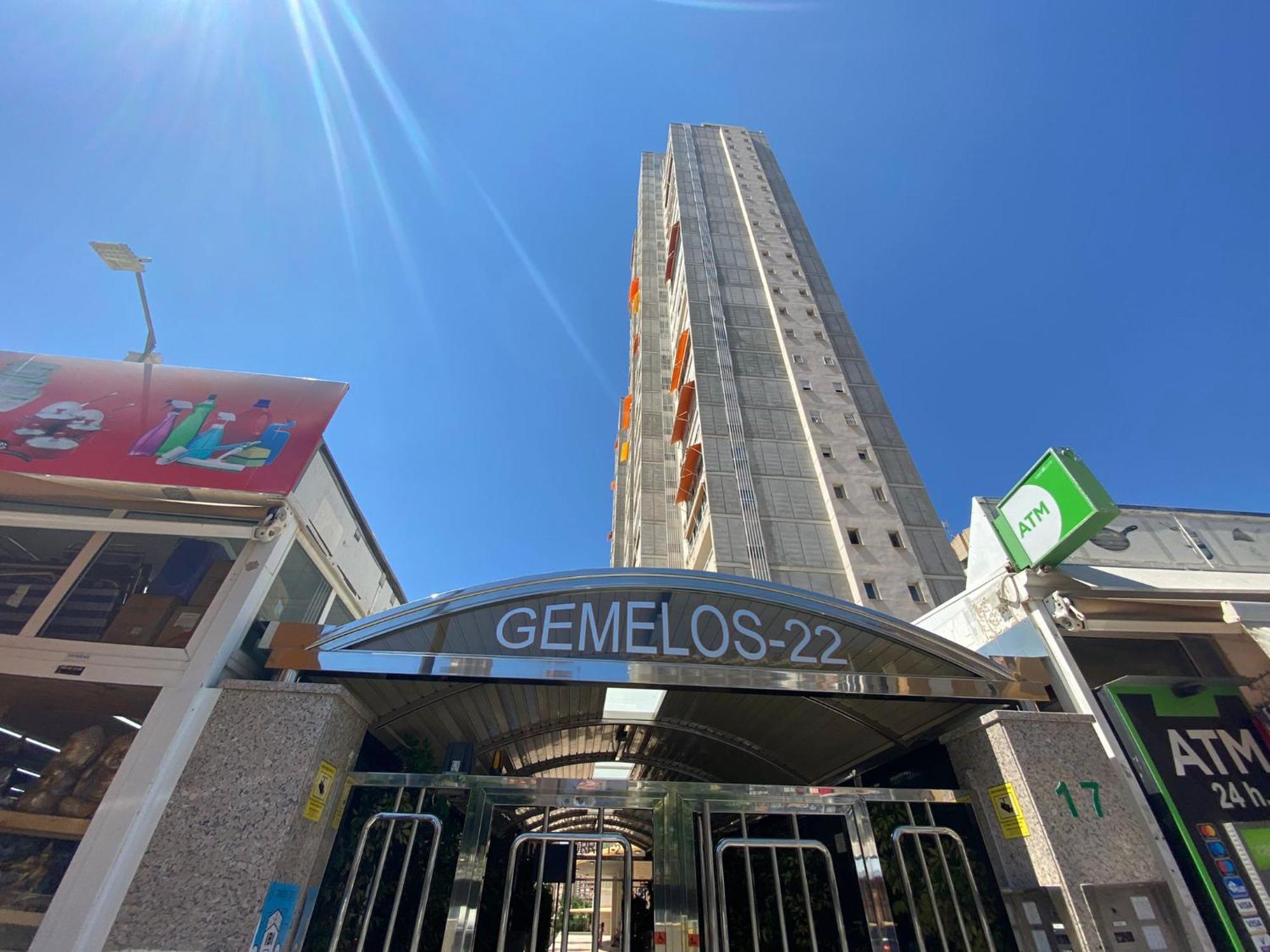 Gemelos 22-1-23 Benidorm Kültér fotó